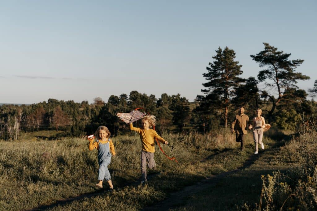 Élever ses enfants à Saint-Pourçain-sur-Sioule : le meilleur choix pour votre famille. Profitez de toutes les infrastructures pour élever vos enfants dans les meilleurs conditions.