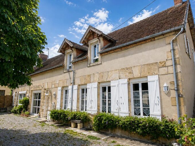 Maison à Le Montet – Réf. 1122