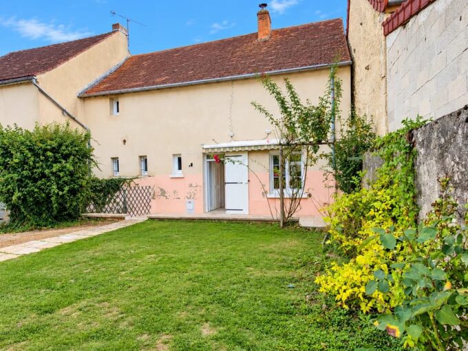 Maison à Étroussat – Réf. 1161